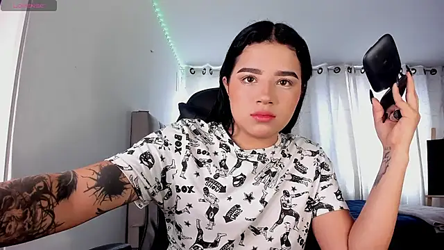 aliice walker  online show from October 2025 04:41:01 PM