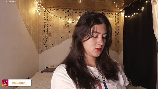 Snapshot of kisstarxxx chatting on November 2025 12:20:02 AM kisstarxxx online show from November 2025 12:20:02 AM
