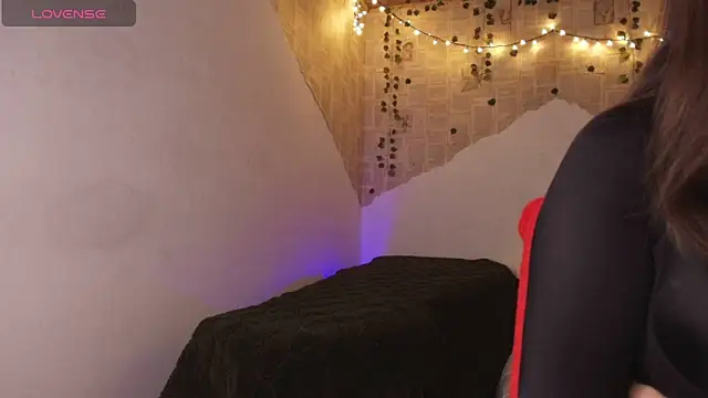 Snapshot of kisstarxxx chatting on November 2025 03:05:01 AM kisstarxxx online show from November 2025 03:05:01 AM