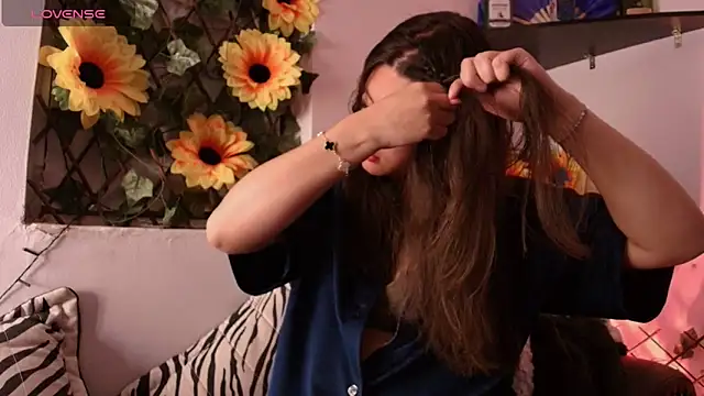 kisstarxxx online show from April 2026 05:43:02 AM