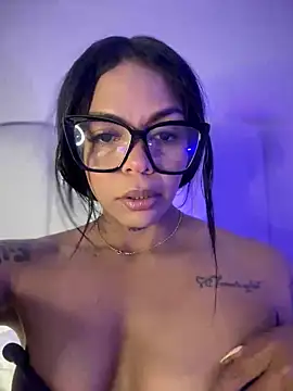 Charly  online show from October 2025 05:18:01 AM