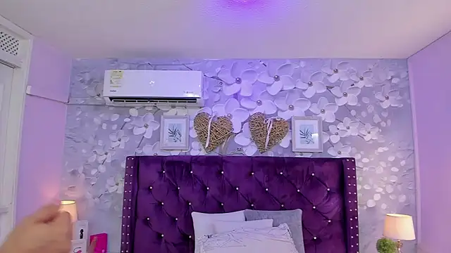 dalila salazar online show from May 2026 02:50:02 AM