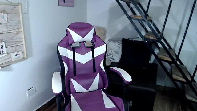 samantha baby  online show from November 2025 07:13:02 PM