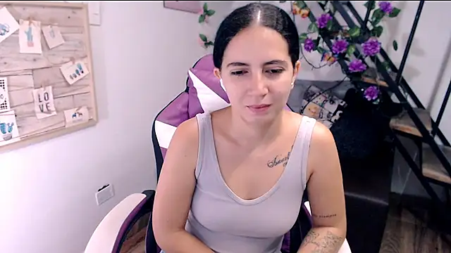 Snapshot of samantha_baby_ chatting on April 2026 02:32:01 PM samantha baby online show from April 2026 02:32:01 PM