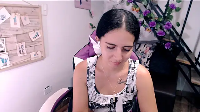 Snapshot of samantha_baby_ chatting on May 2026 08:17:02 PM samantha baby online show from May 2026 08:17:02 PM