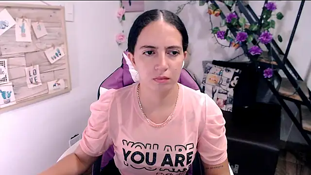 Snapshot of samantha_baby_ chatting on May 2026 06:02:02 PM samantha baby online show from May 2026 06:02:02 PM