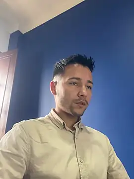 Snapshot of camilo_gonzalez02 chatting on January 2025 03:17:02 PM camilo gonzalez02 online show from January 2025 03:17:02 PM