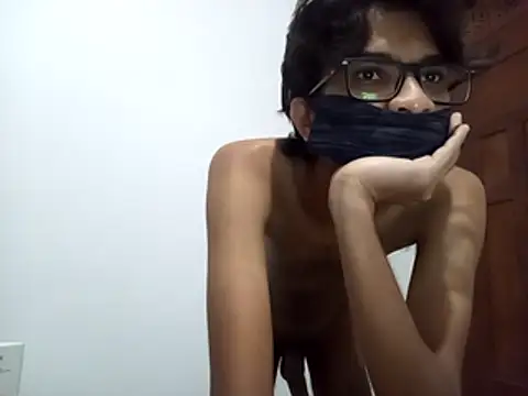 Snapshot of kushan_Madu chatting on April 2026 03:42:02 PM kushan Madu online show from April 2026 03:42:02 PM