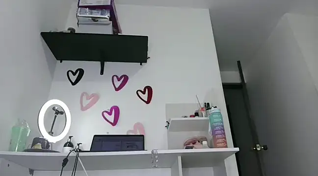 Snapshot of ari_sexy1 chatting on December 2024 01:07:02 AM ari sexy1 online show from December 2024 01:07:02 AM