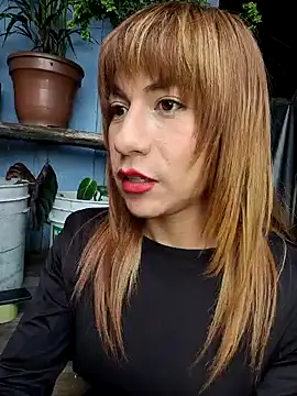 Evehampy online show from December 2024 10:32:02 PM