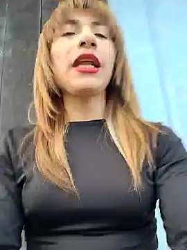 Evehampy online show from December 2024 10:02:02 PM