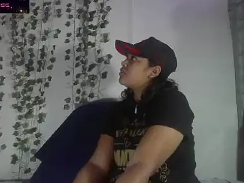 Snapshot of Charis_21 chatting on January 2025 09:20:01 PM Charis 21 online show from January 2025 09:20:01 PM