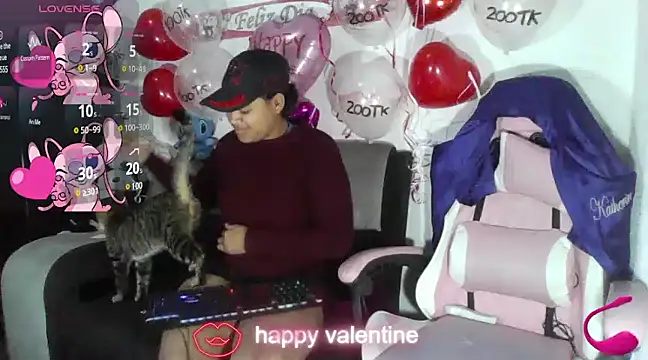 Snapshot of Charis_21 chatting on February 2025 01:10:01 AM Charis 21 online show from February 2025 01:10:01 AM