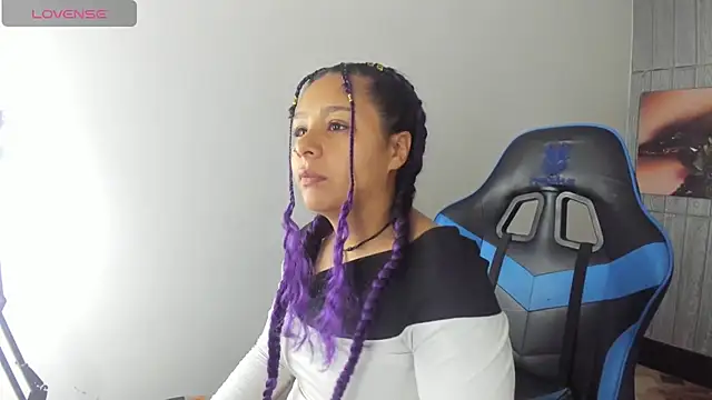 Snapshot of Charis_21 chatting on September 2025 03:33:02 AM Charis 21 online show from September 2025 03:33:02 AM