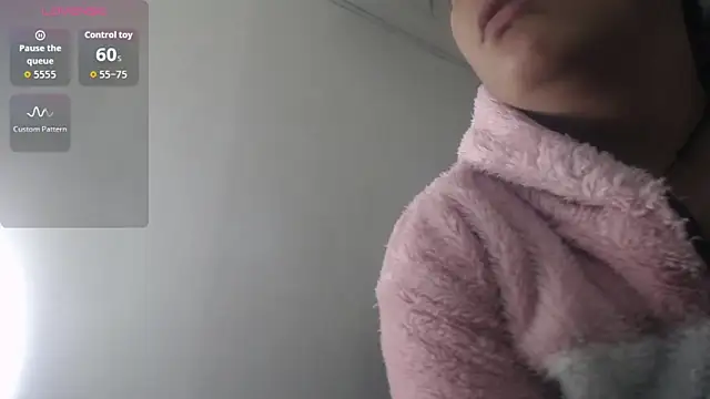 Snapshot of Charis_21 chatting on October 2025 01:03:02 AM Charis 21 online show from October 2025 01:03:02 AM