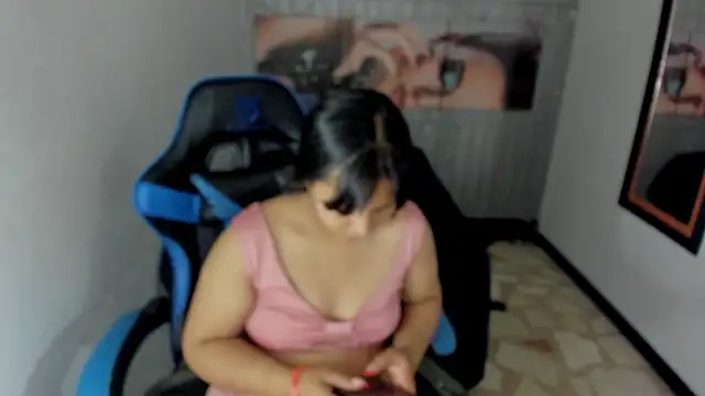 Snapshot of Charis_21 chatting on October 2025 10:54:02 PM Charis 21 online show from October 2025 10:54:02 PM