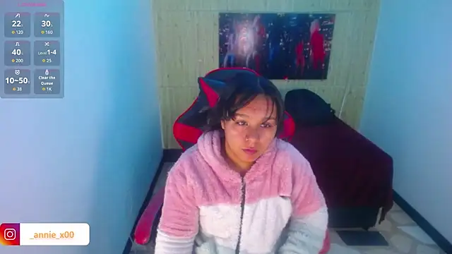 Snapshot of Charis_21 chatting on October 2025 01:13:02 AM Charis 21 online show from October 2025 01:13:02 AM