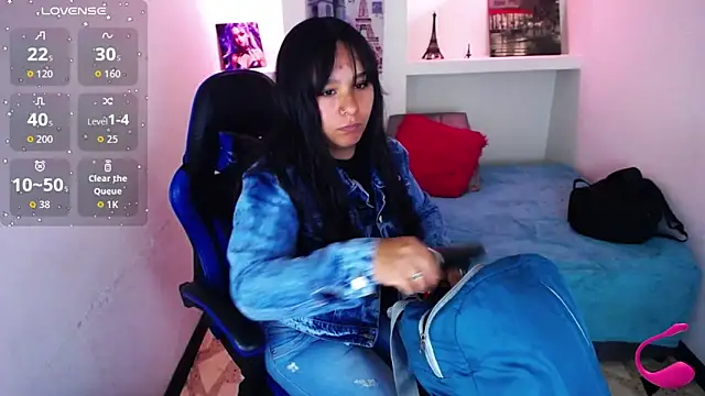 Snapshot of Charis_21 chatting on October 2025 01:35:01 AM Charis 21 online show from October 2025 01:35:01 AM