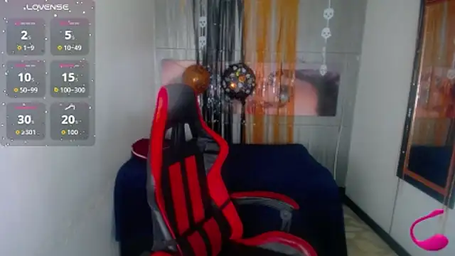 Snapshot of Charis_21 chatting on October 2025 02:01:02 AM Charis 21 online show from October 2025 02:01:02 AM