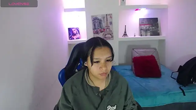 Snapshot of Charis_21 chatting on November 2025 03:06:02 AM Charis 21 online show from November 2025 03:06:02 AM