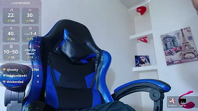 Snapshot of Charis_21 chatting on November 2025 02:15:01 PM Charis 21 online show from November 2025 02:15:01 PM