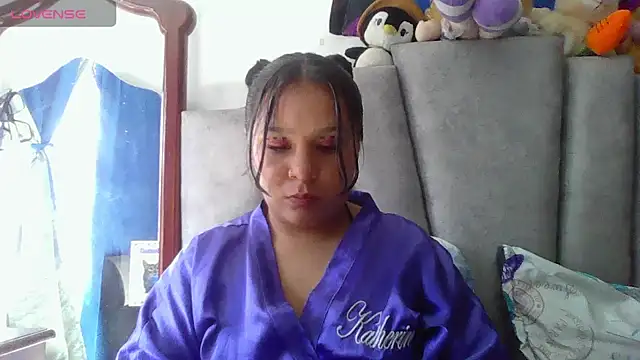 Charis 21 online show from April 2026 07:33:01 PM