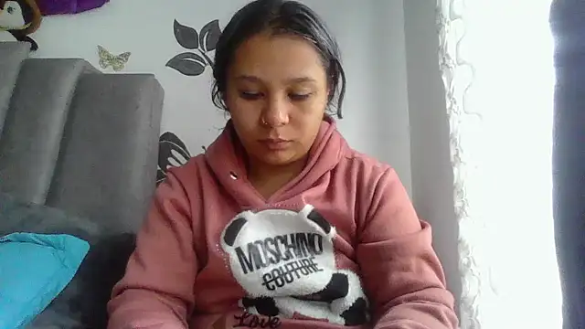 Charis 21 online show from April 2026 06:37:01 PM