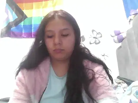 Snapshot of Charis_21 chatting on April 2026 11:21:01 PM Charis 21 online show from April 2026 11:21:01 PM
