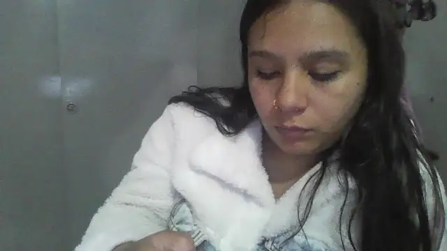 Snapshot of Charis_21 chatting on May 2026 03:12:01 AM Charis 21 online show from May 2026 03:12:01 AM