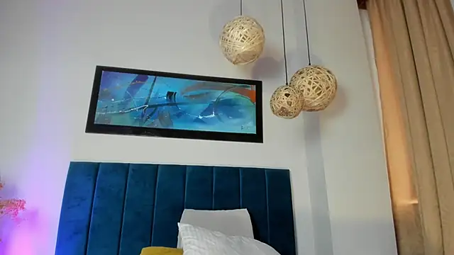 NoraDasilva online show from November 2025 02:10:01 PM