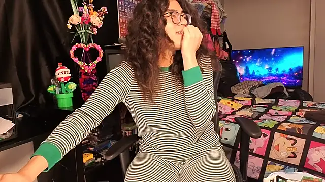 ShinyCherub online show from February 2025 07:58:01 PM