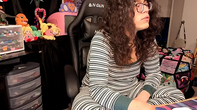 ShinyCherub online show from October 2025 02:32:01 AM