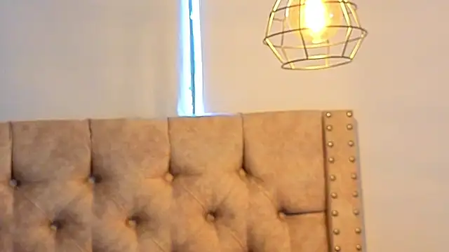 Snapshot of KeryHillson chatting on February 2026 02:18:01 PM KeryHillson online show from February 2026 02:18:01 PM