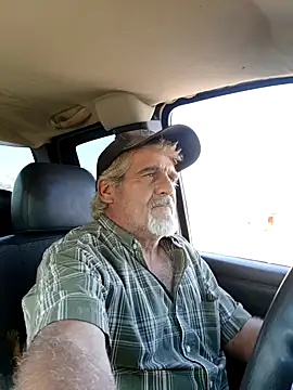 Snapshot of TTolbert chatting on December 2024 07:01:02 PM TTolbert online show from December 2024 07:01:02 PM