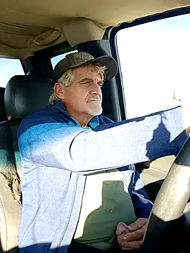 Snapshot of TTolbert chatting on December 2024 04:31:01 PM TTolbert online show from December 2024 04:31:01 PM