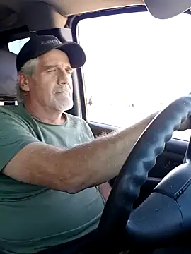 Snapshot of TTolbert chatting on January 2025 10:51:02 PM TTolbert online show from January 2025 10:51:02 PM