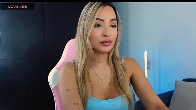 Snapshot of im_grecia chatting on November 2025 08:09:01 PM im grecia online show from November 2025 08:09:01 PM