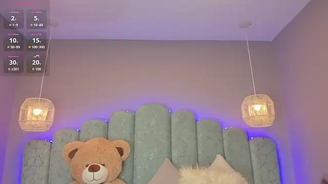 Snapshot of mia_slutty_ chatting on November 2025 01:43:01 PM mia slutty online show from November 2025 01:43:01 PM