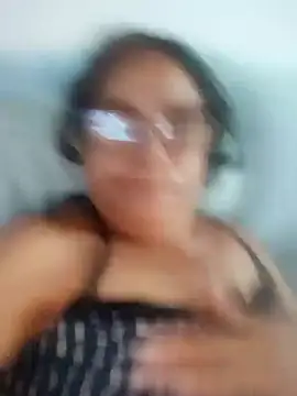 Delicy1 online show from February 2025 09:43:01 PM