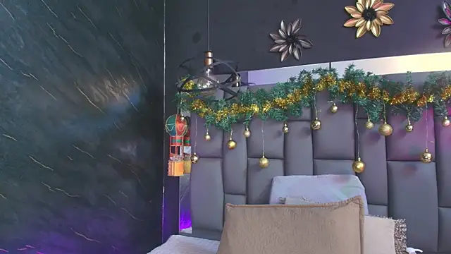  MiaBrown  online show from December 2025 12:02:02 PM