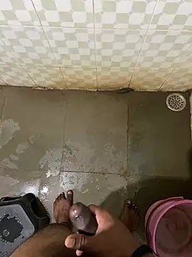 Snapshot of Honeydick7 chatting on December 2024 04:22:02 AM Honeydick7 online show from December 2024 04:22:02 AM