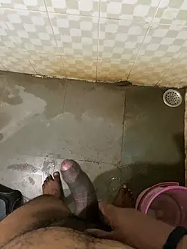 Snapshot of Honeydick7 chatting on January 2025 03:12:02 AM Honeydick7 online show from January 2025 03:12:02 AM