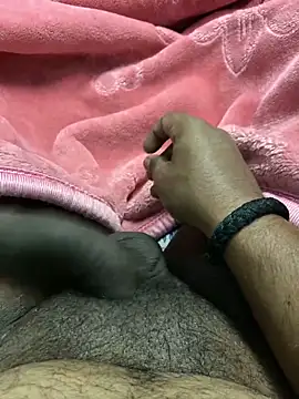 Snapshot of Honeydick7 chatting on January 2025 05:28:01 PM Honeydick7 online show from January 2025 05:28:01 PM