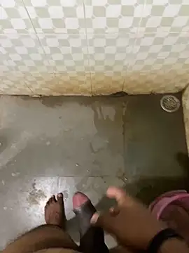 Snapshot of Honeydick7 chatting on February 2025 04:41:02 AM Honeydick7 online show from February 2025 04:41:02 AM