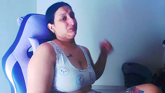 Snapshot of liz_dirty chatting on July 2026 10:15:01 PM liz dirty online show from July 2026 10:15:01 PM
