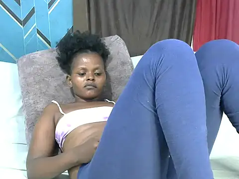 Snapshot of Lusty_vybez chatting on February 2025 04:22:02 PM Lusty vybez online show from February 2025 04:22:02 PM