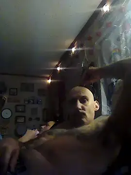 ClydeCan409 online show from March 2026 05:13:01 AM