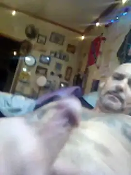 ClydeCan409 online show from April 2026 03:20:02 PM