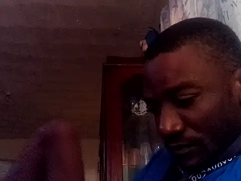 Snapshot of LookingLover34 chatting on November 2025 04:50:02 PM LookingLover34 online show from November 2025 04:50:02 PM