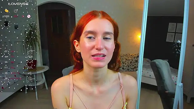 Snapshot of Sally_Biscuit chatting on October 2025 12:42:02 PM Sally Biscuit online show from October 2025 12:42:02 PM